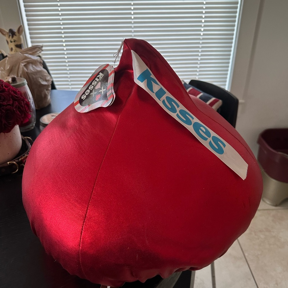 VALENTINES GIFT Hersheys KISSES pillow/ cushion